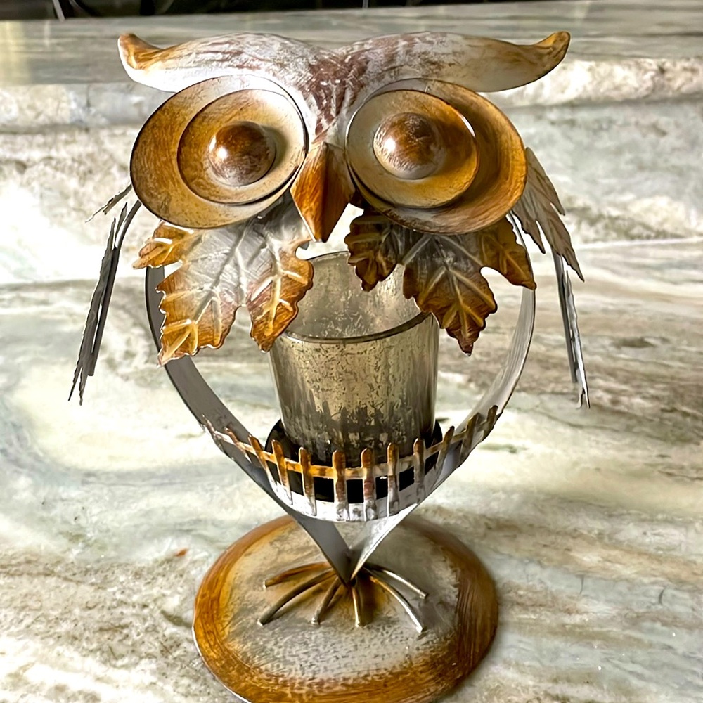 Aged look metal OWL candle holder